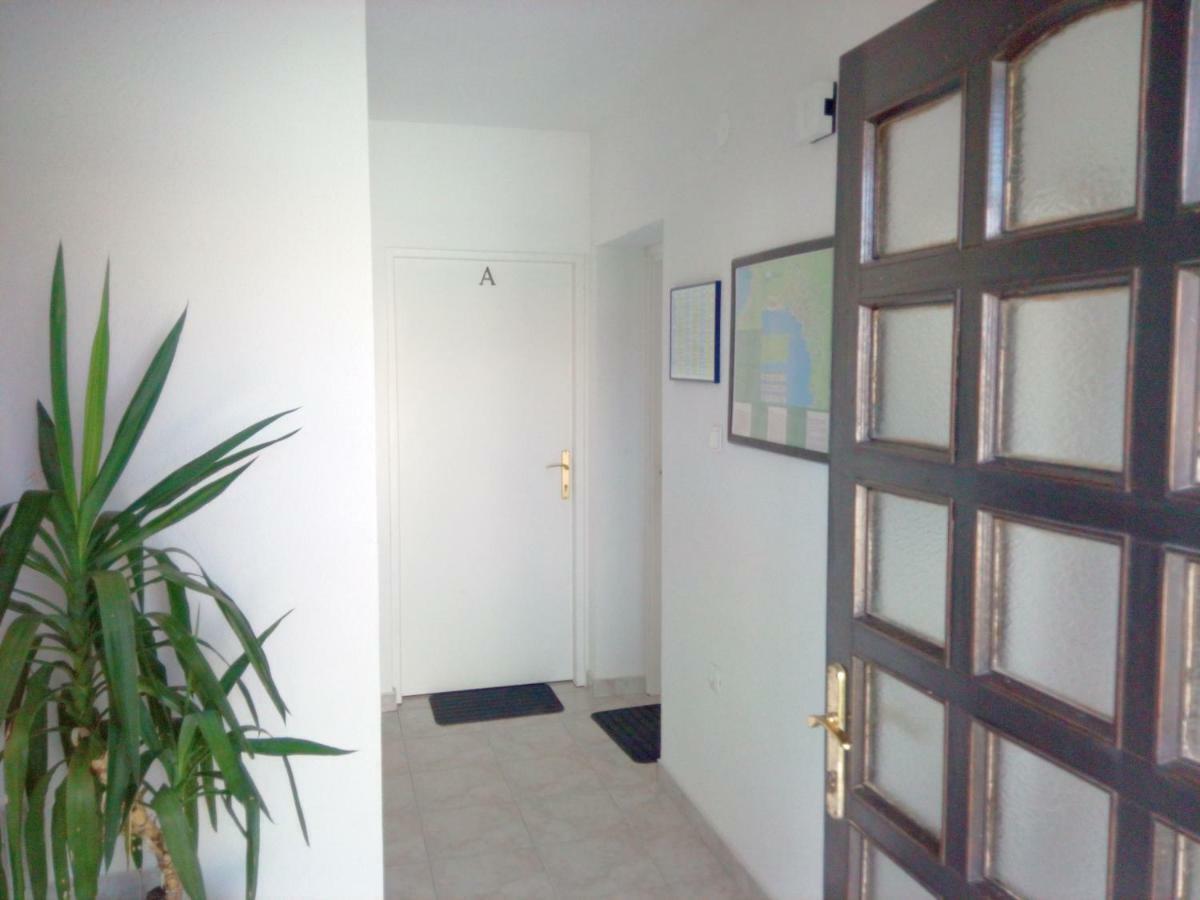 Apartments Kamelija Malinska Exterior photo